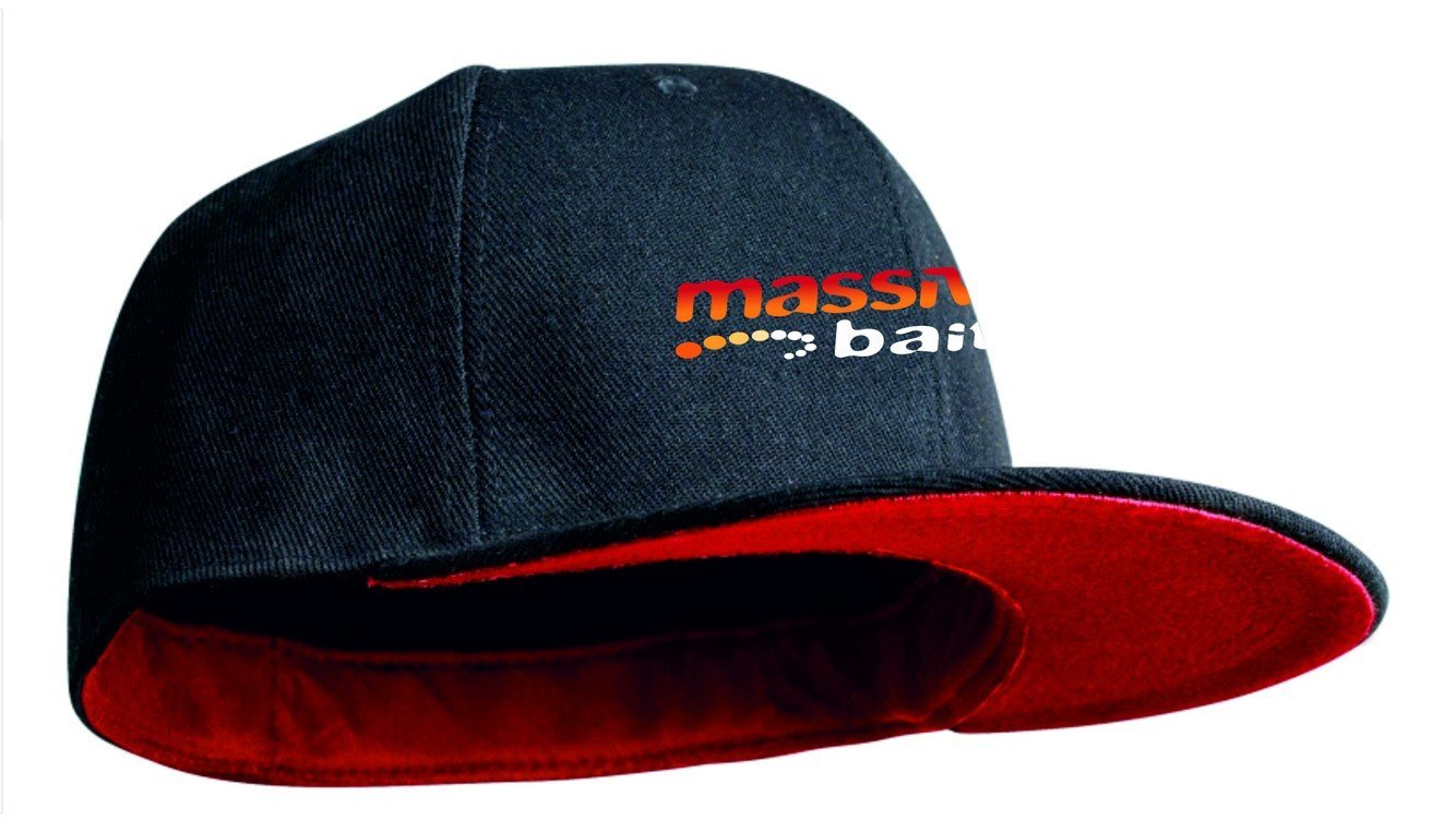 Massive Baits – Czapka czarna z daszkiem “rap” (haft) czerwona/czarna