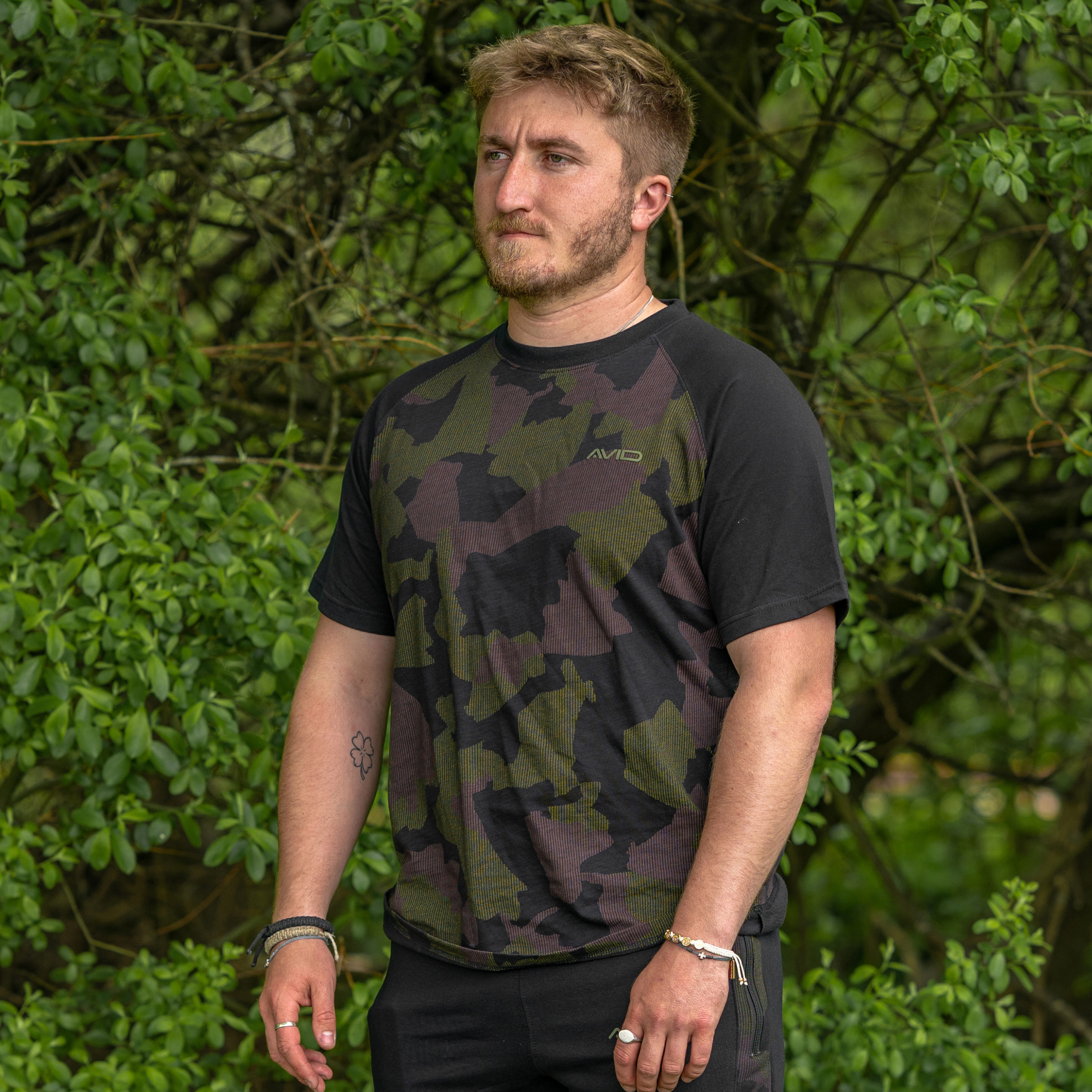 Avid Distortion Camo Lite T-Shirt-S – A0620155