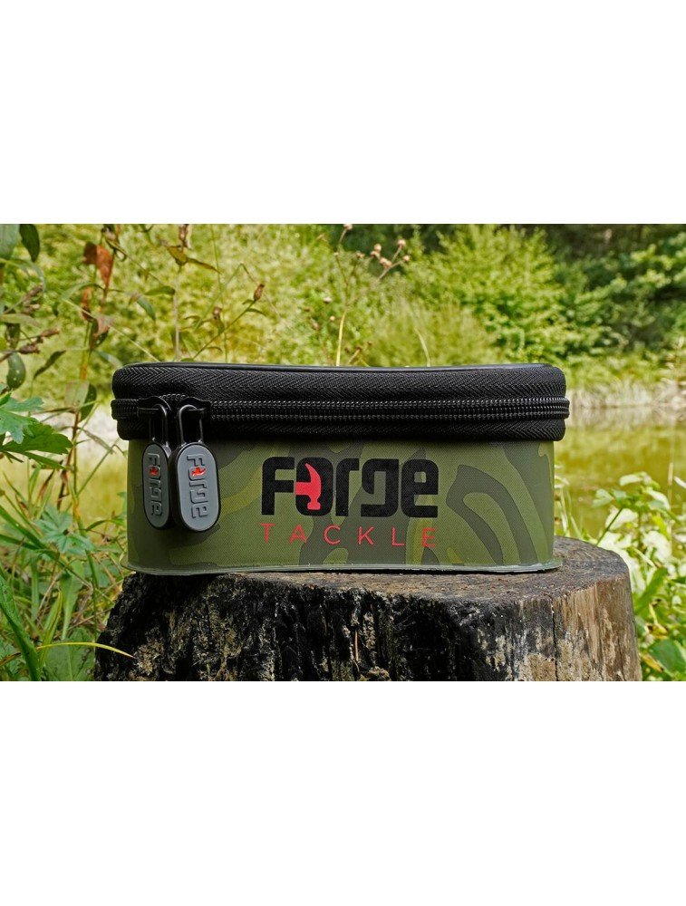 Forge Tackle Torba EVA Classic Accessory Bag CAMO (roz.M)