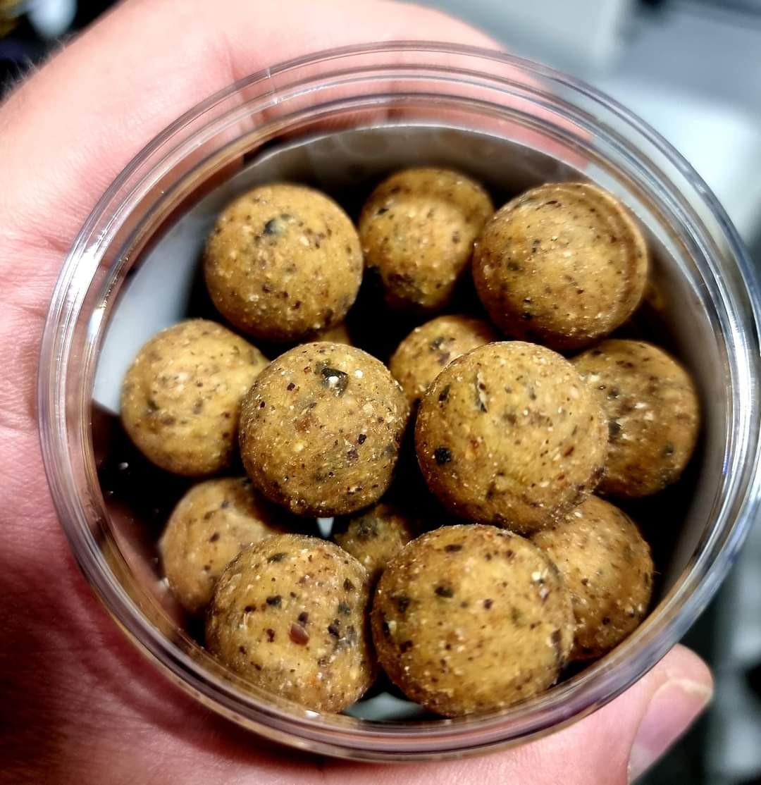 GENESIS-CARP-CHAMPION-LINE-THE-NUTZ-16MM-1KG-Genesis-Carp-HomeKulki-proteinowe-zanetoweProduktyPrzynetyZanety-3