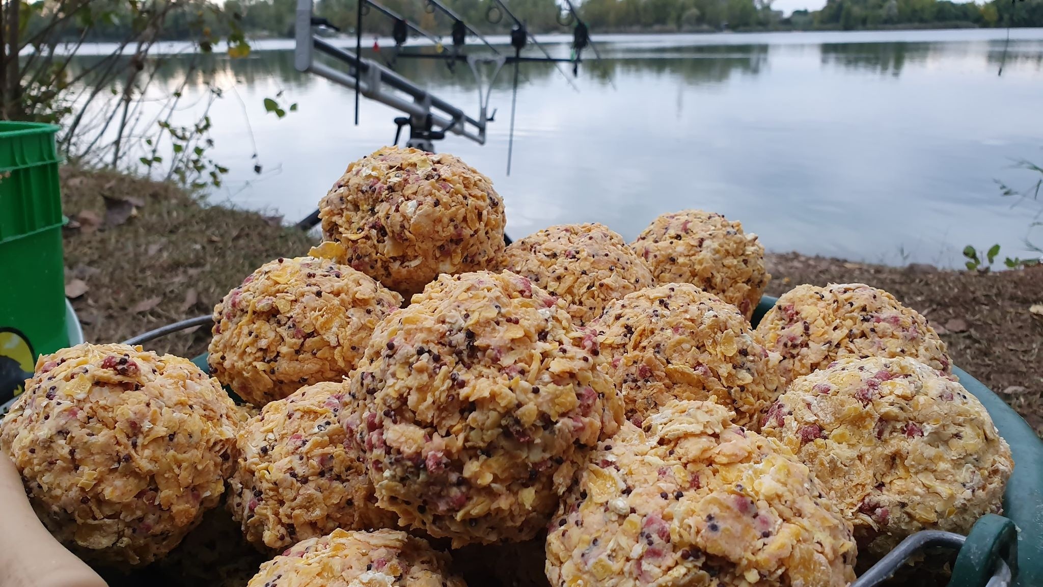 GENESIS-CARP-CORN-CARP-CRUNCH-18KG-Genesis-Carp-PrzynetyZanetyZiarnaOrzechy-2