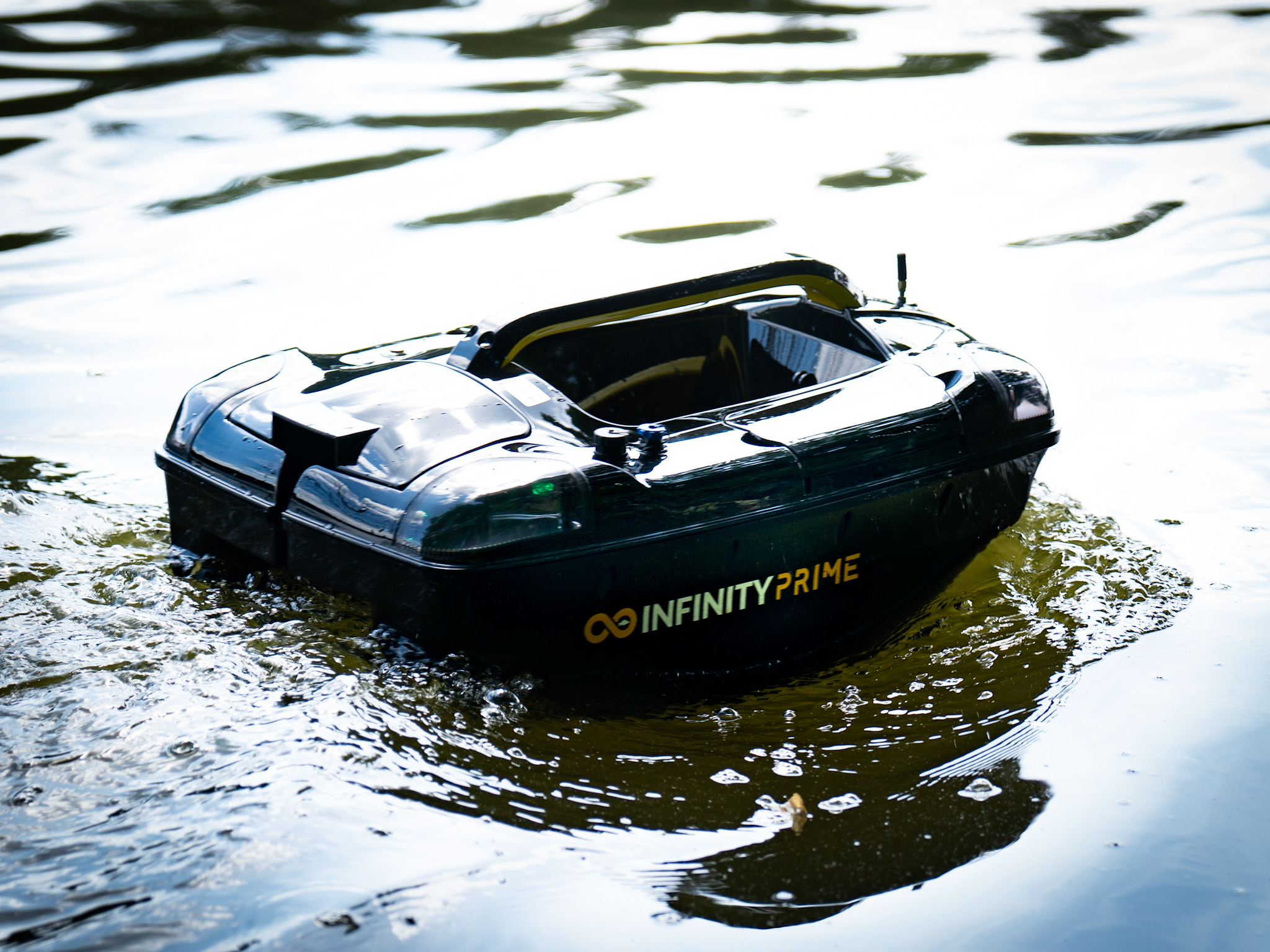 InfinityBoat-PRIME-Lodka-Zanetowa-Katamaran