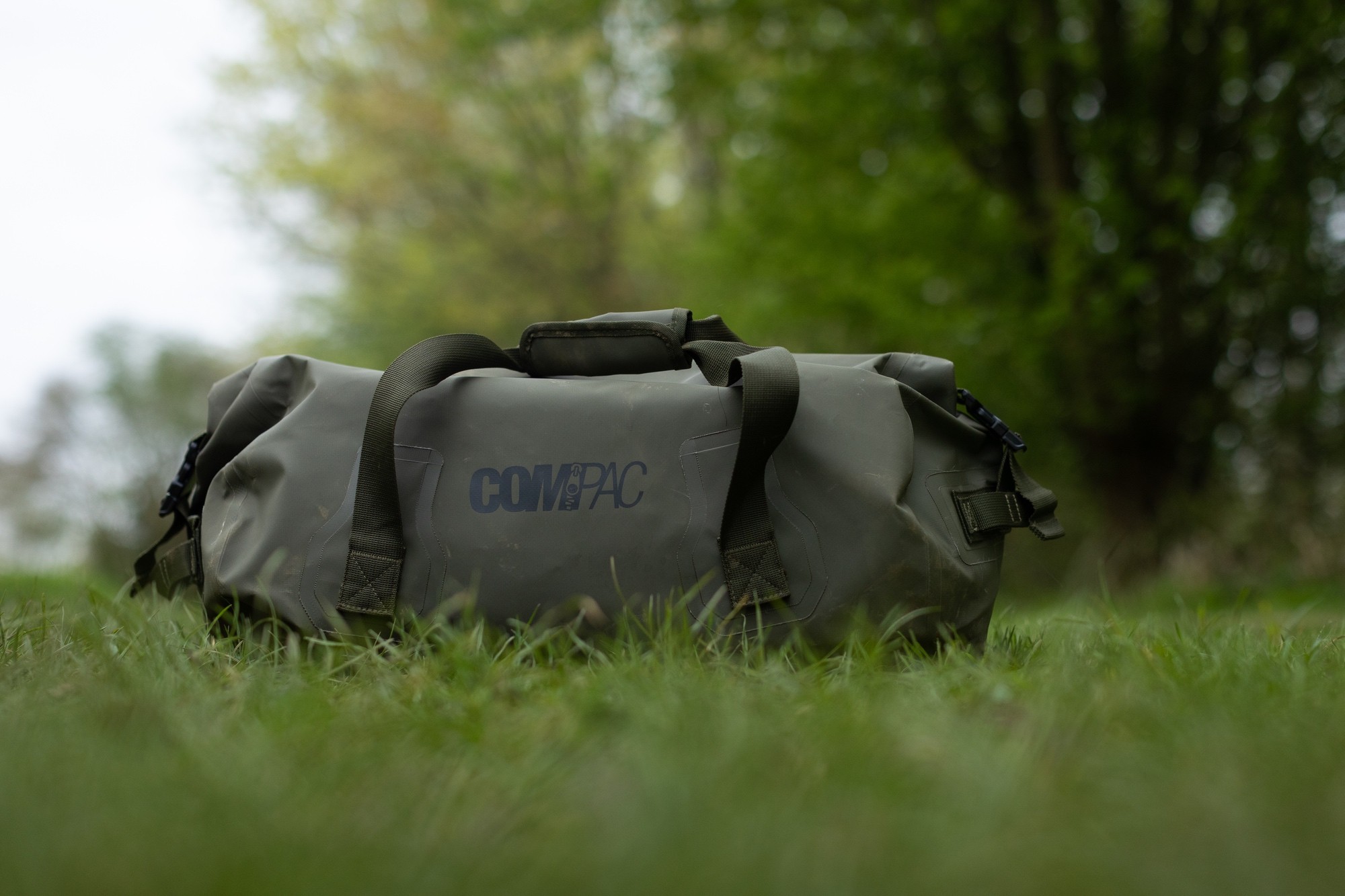 KORDA-Compac-Duffle-30-KLUG142-1