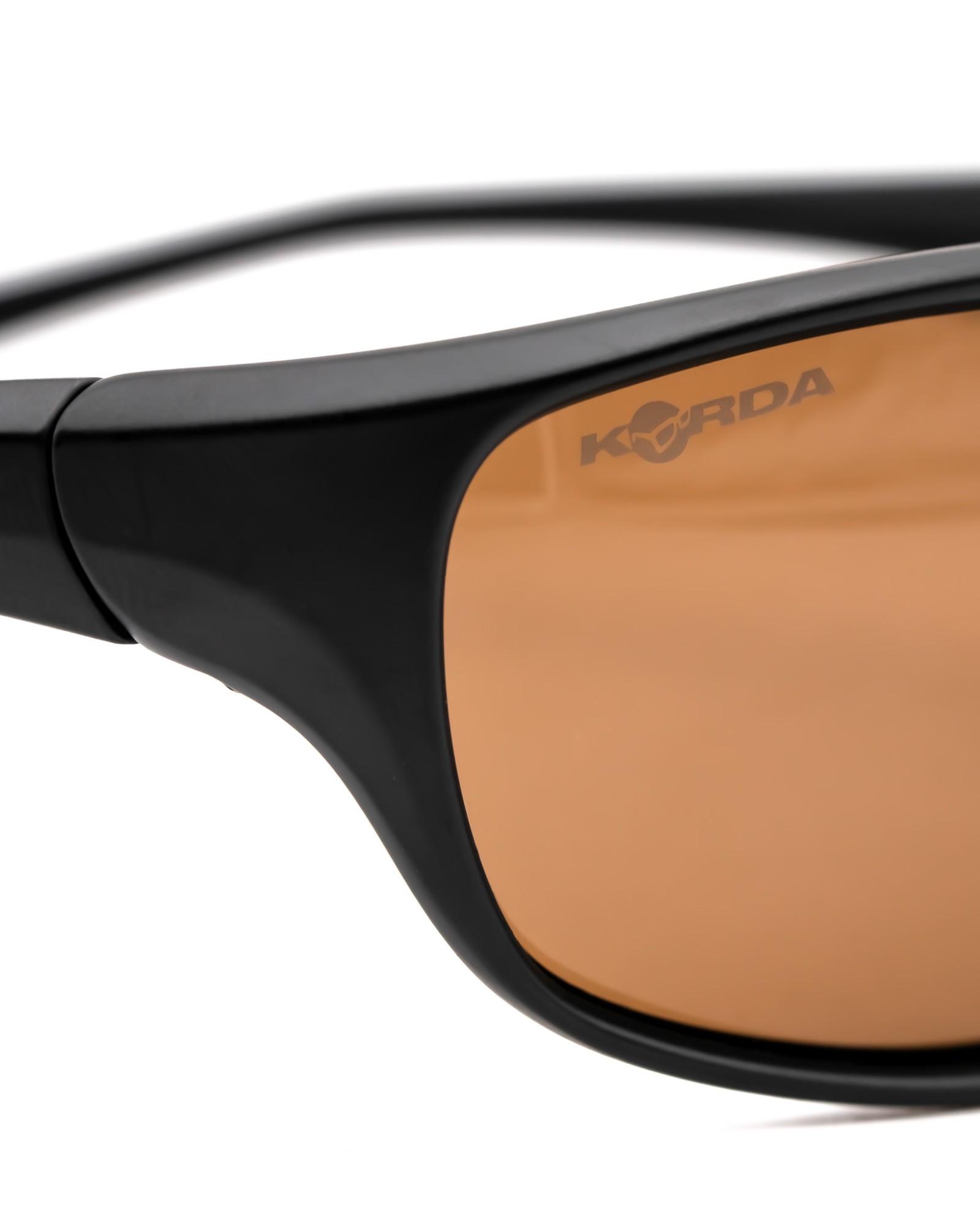 KORDA-Sunglasses-Polarised-Wraps-K4D10-1