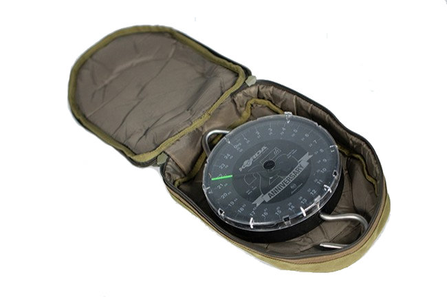 Korda-Compac-Scale-Pouch-pokrowiec-na-wage-InfinityCarp.pl-Sklep-Premium-dla-Karpiarzy-1