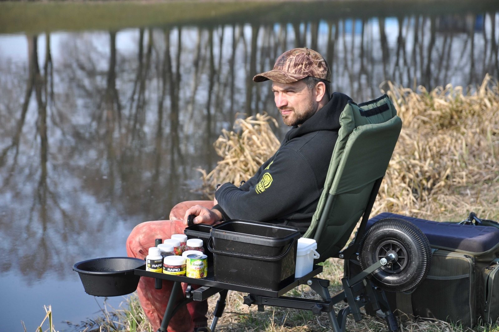 Miardi-Chair-Feeder-Master-InfinityCarp.pl-Sklep-Premium-dla-Karpiarzy-2