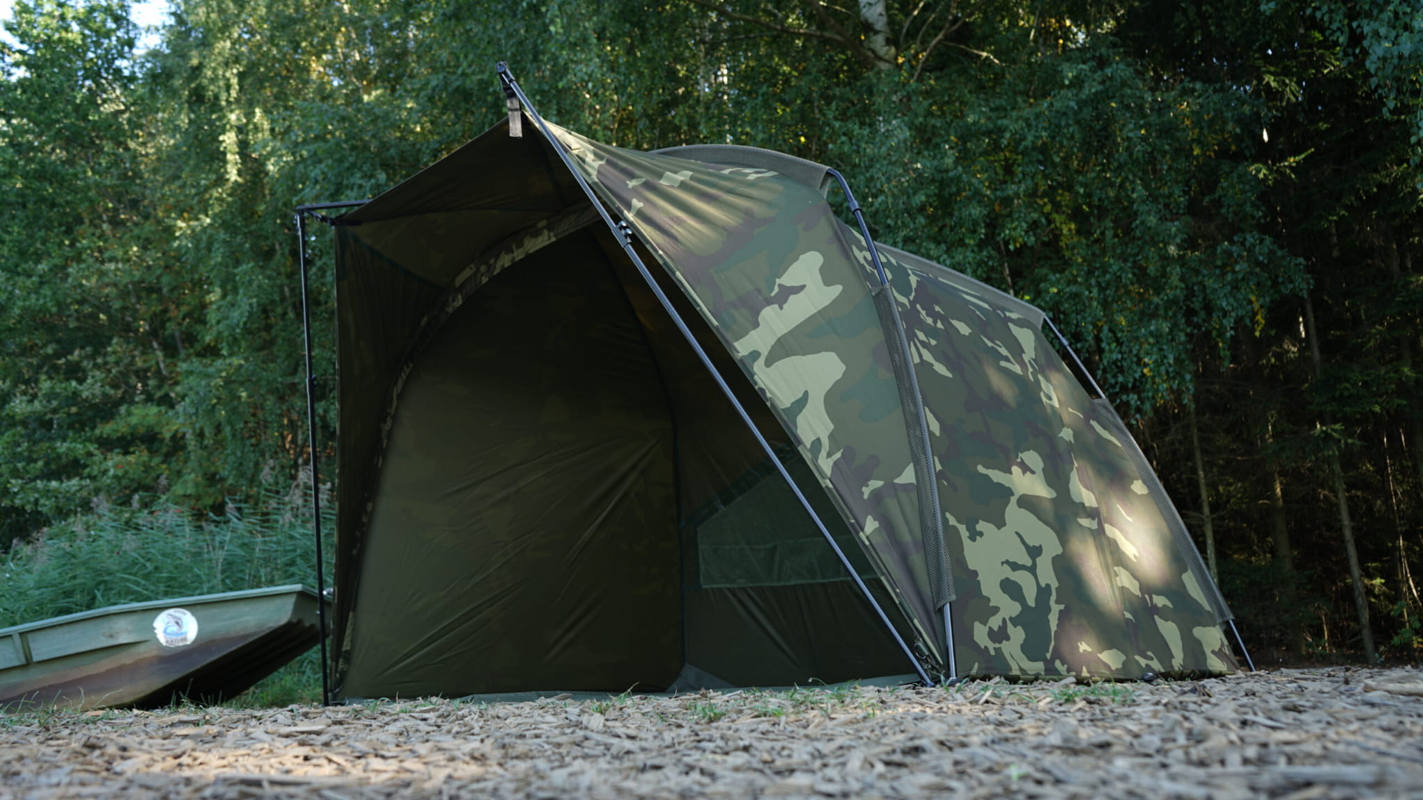 Namiot-karpiowy-SONIK-AXS-CAMO-BIVVY