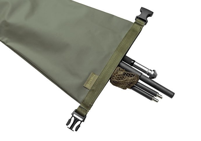 Trakker-Essentials-Retention-Welded-Stink-Bag-Pokrowiec-na-podbierak-karpiowy-1