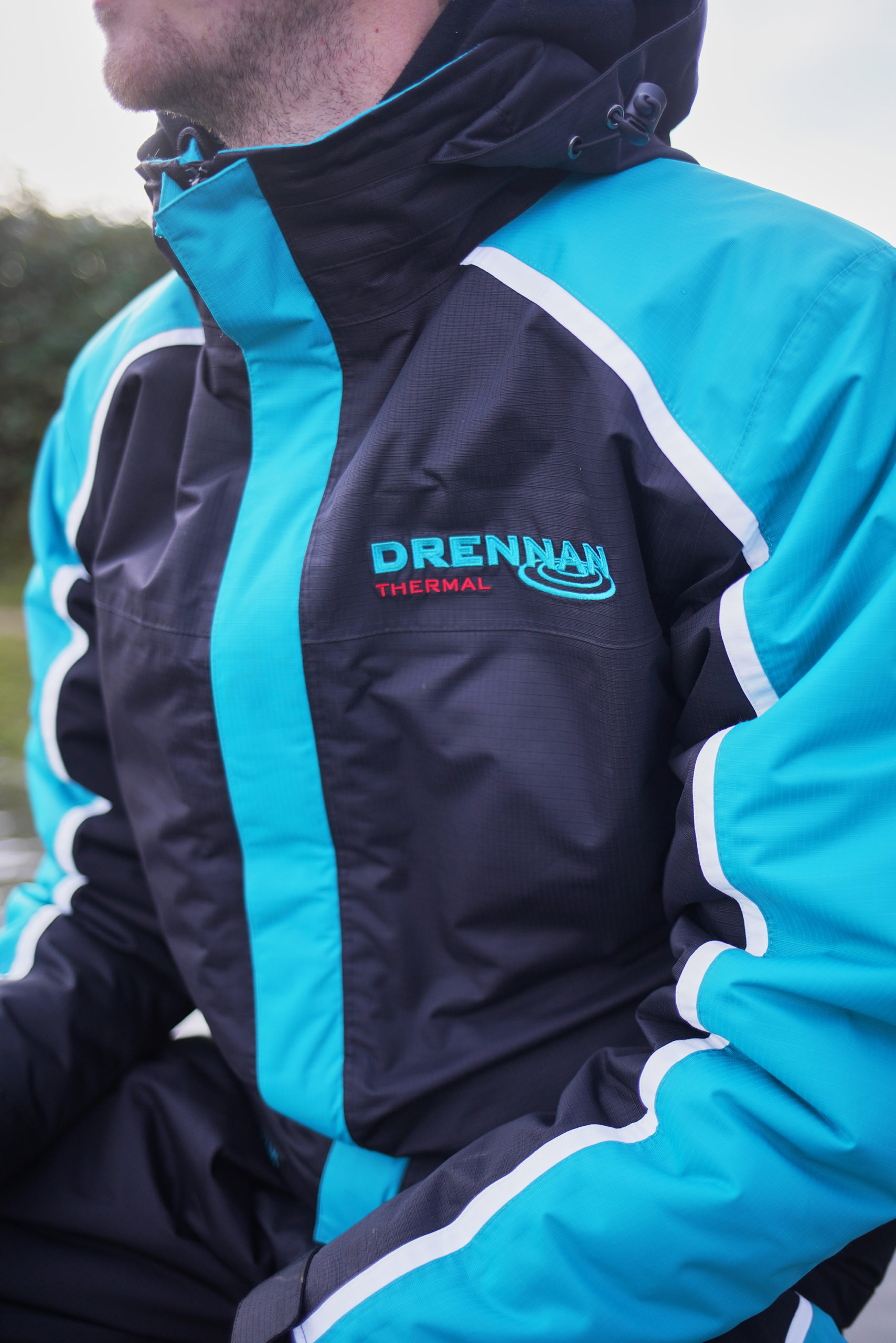 Drennan-Kurtka-Thermal-Jacket-25K-Drennan-Odziez-wedkarska-3-scaled